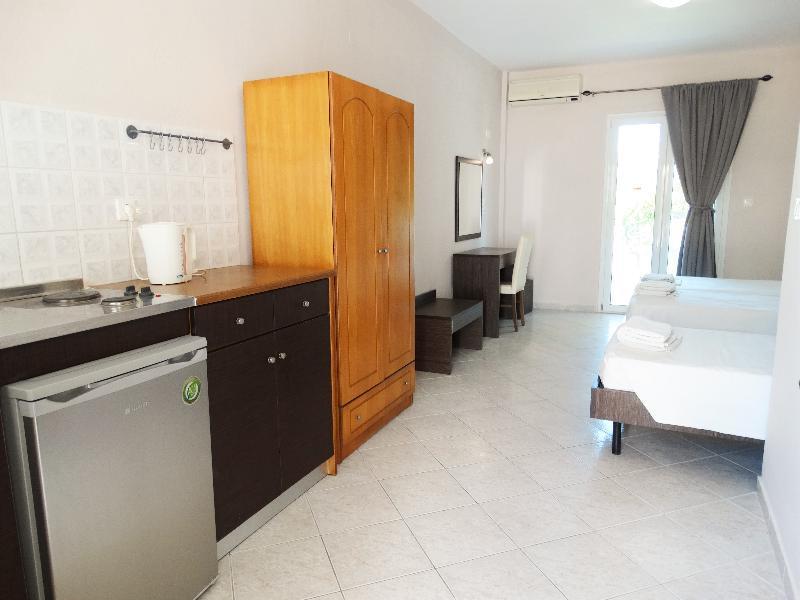 Oasis Club Aparthotel