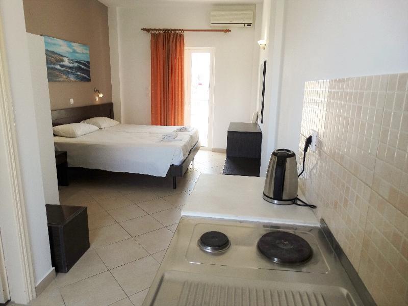 Aparthotel Oasis Club 3*
