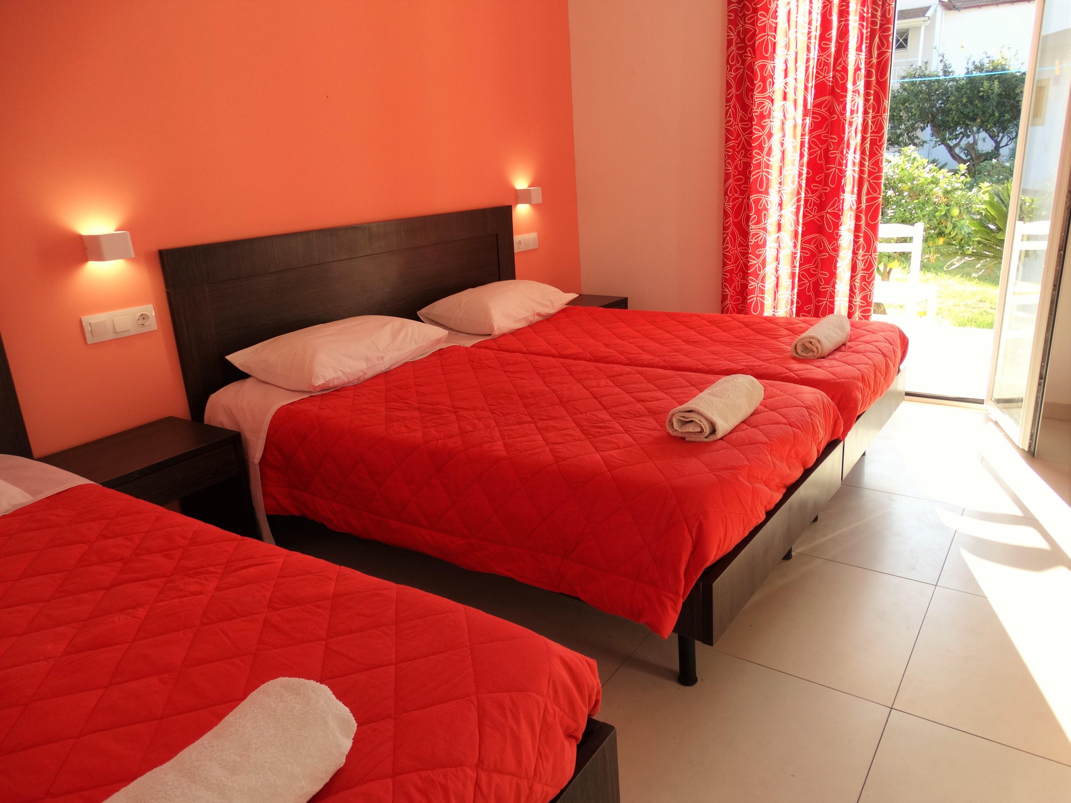 Oasis Club Aparthotel