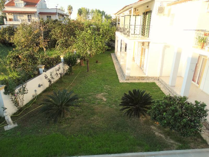 Aparthotel Oasis Club 3*